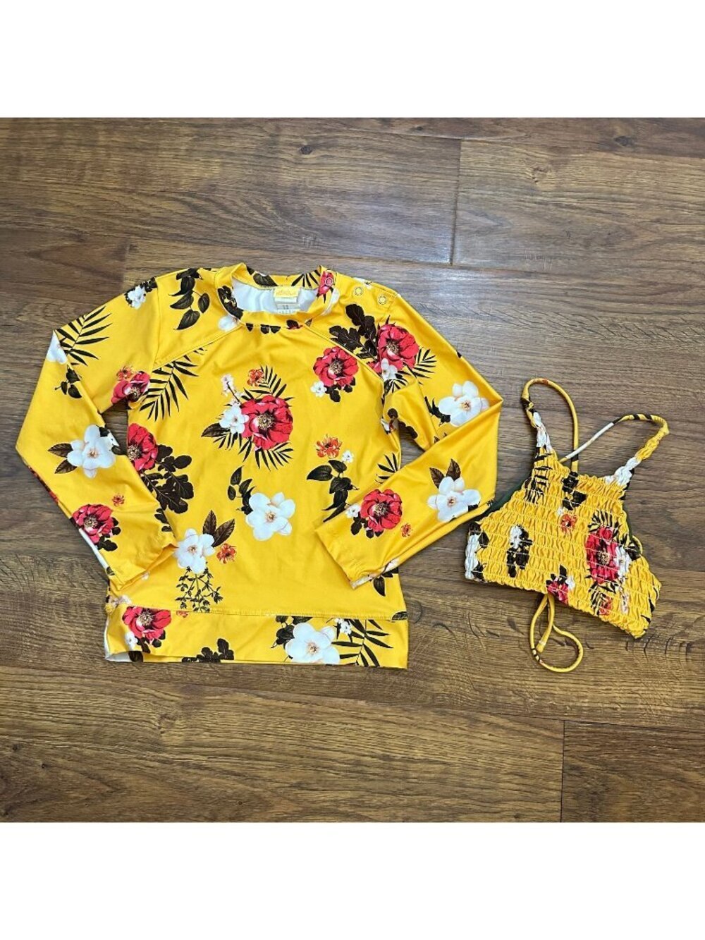 Agua Bendita floral print long sleeve rash guard and bikini top